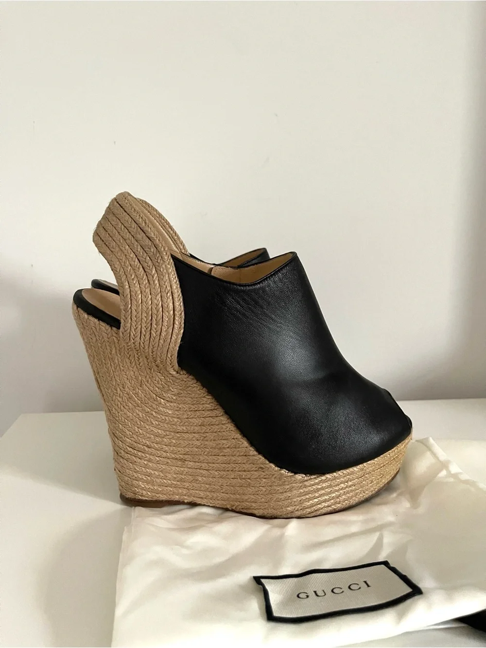 AUTHENTIC GUCCI LEATHER WEDGE ESPADRILLES